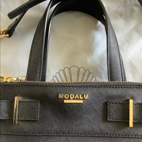 Modalu black leather handbag. - Picture 3 of 4